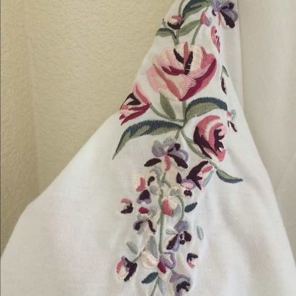 *SOLD*Embroidered Bell Sleeves Peplum Top - Picture 3 of 6